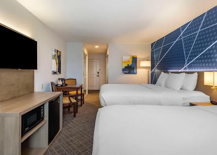 Comfort Inn & Suites East Greenbush - Albany
